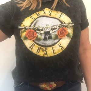 Vintage Gun and Roses woman’s T-shirt